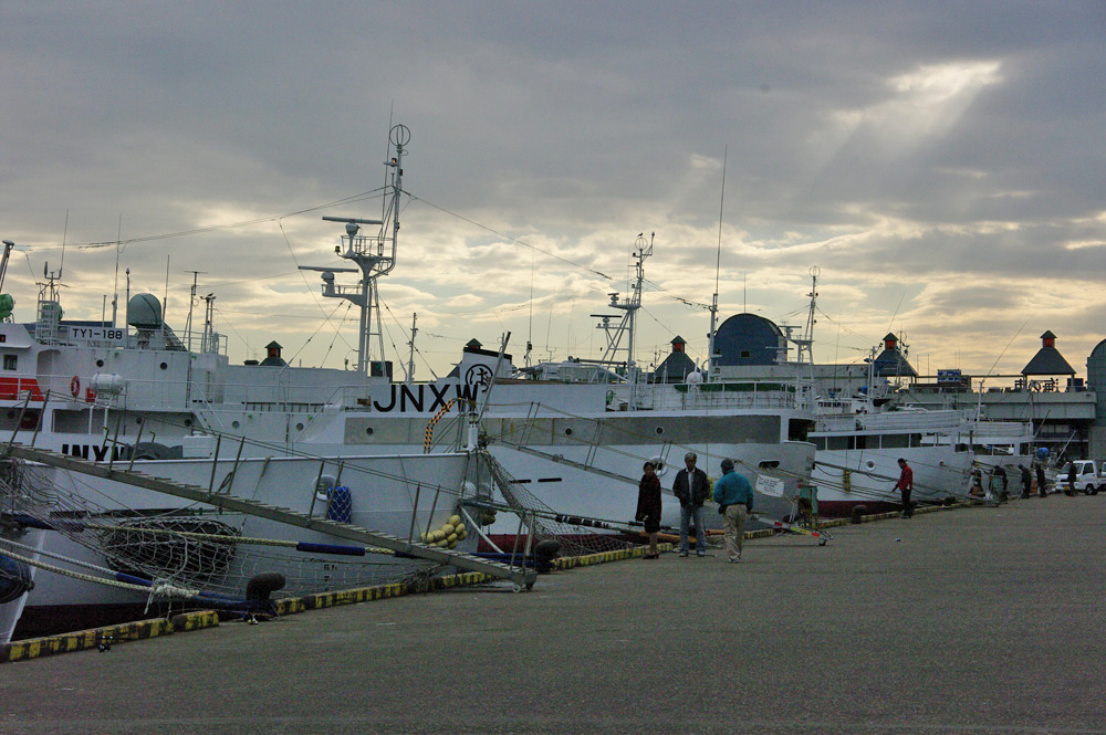 2010年12月気仙沼港出港岸壁